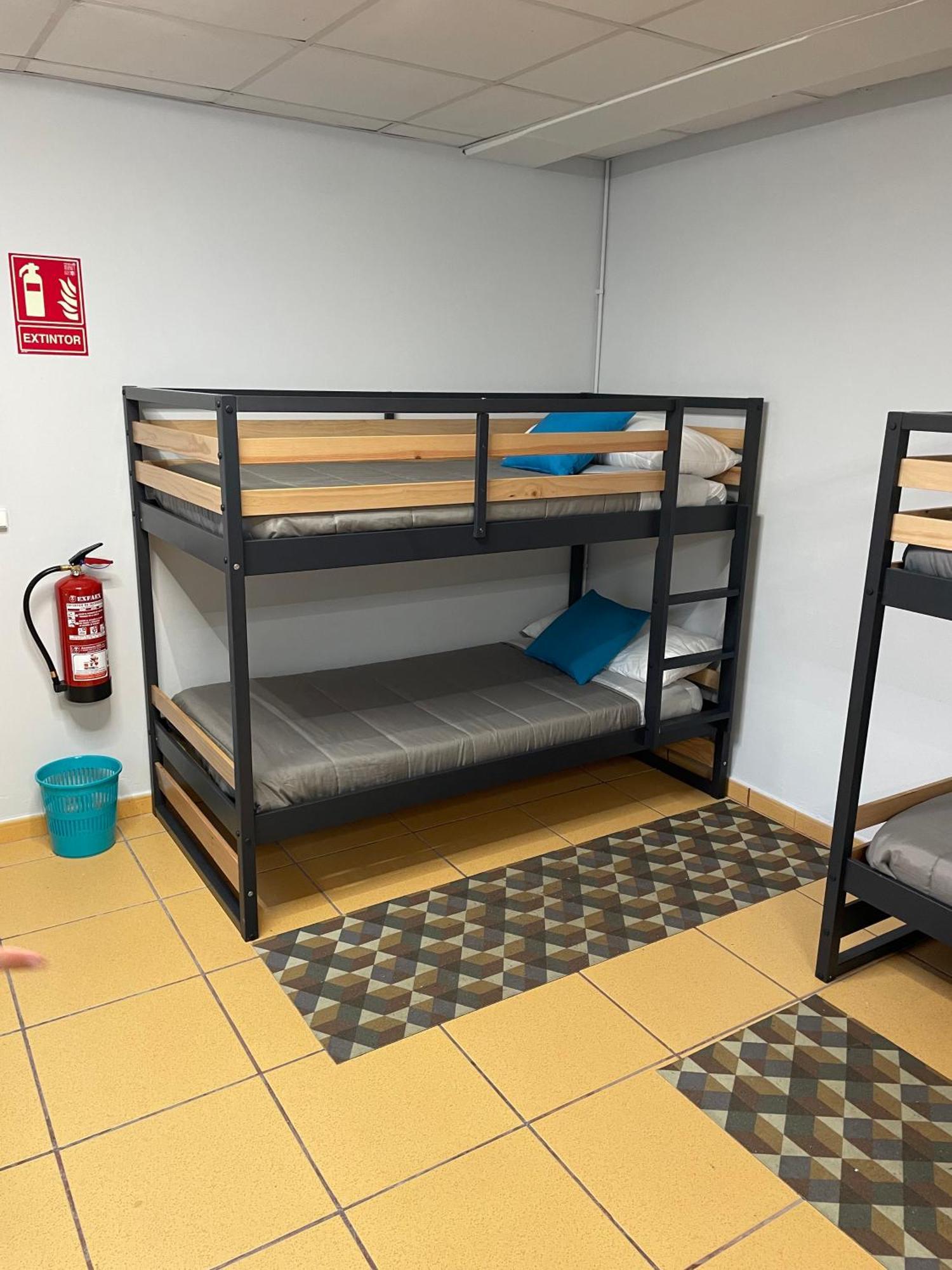 Hostel Cangas Екстериор снимка